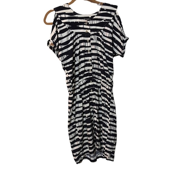 !!SOLD!! MOCIUN DRESS PRINT COLD SHOULDER SIZE SMALL - Picture 3 of 11